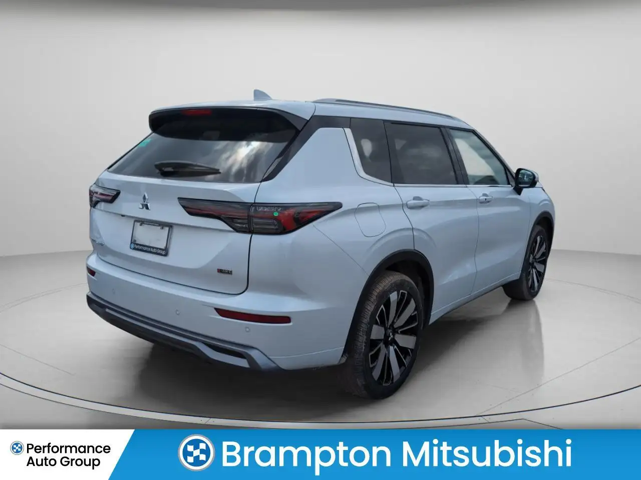 Mitsubishi Outlander снимка Mitsubishi Outlander