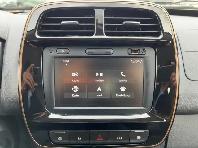 Dacia Spring view 14