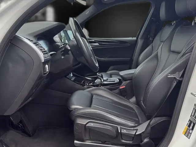 BMW X3 view 14