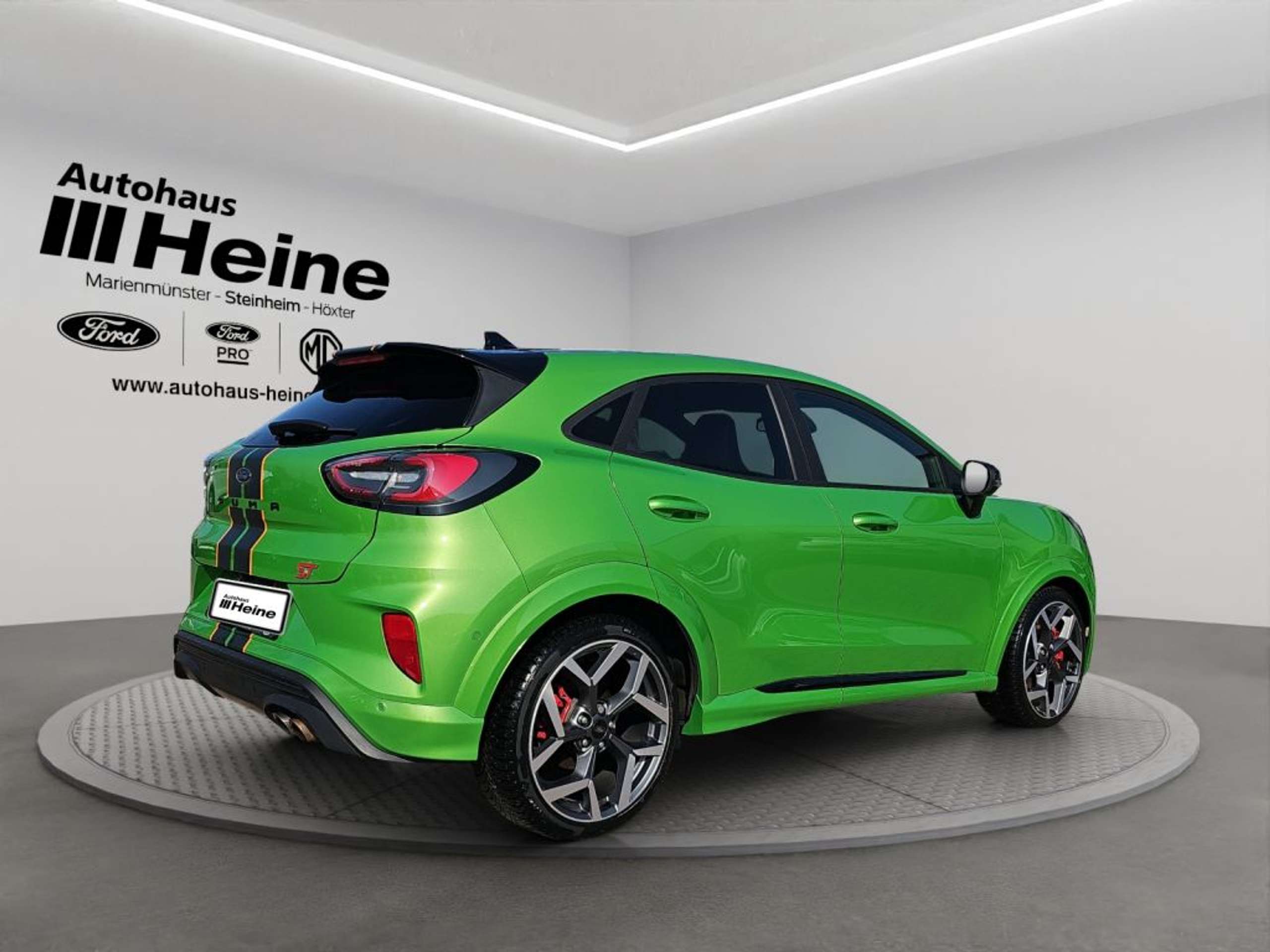 Fahrzeugabbildung Ford Puma ST X 1.5 Ltr. 200 PS *PERFORMANCE-PAKET*LED* - mit KI generiert/bearbeitet