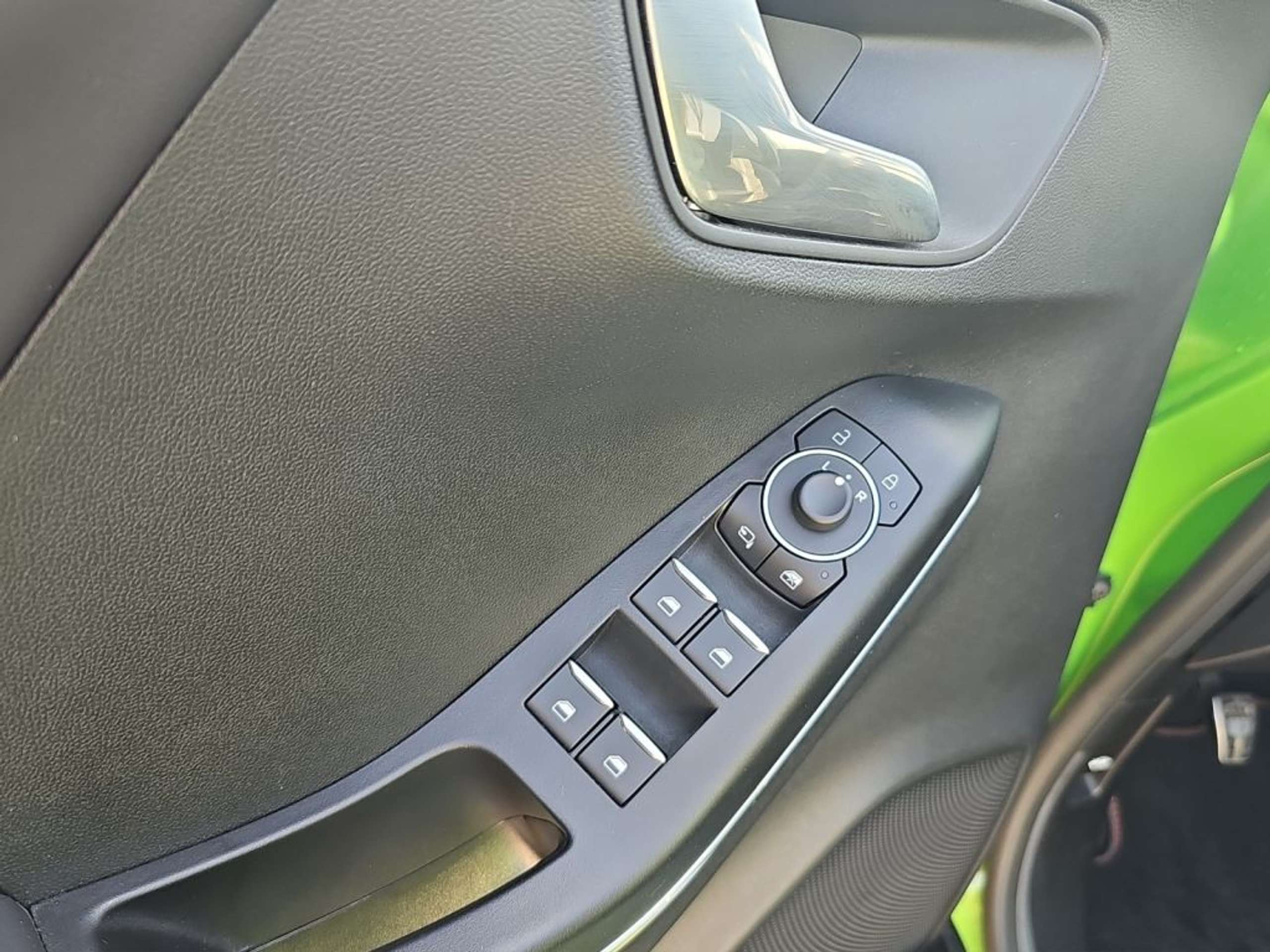 Fahrzeugabbildung Ford Puma ST X 1.5 Ltr. 200 PS *PERFORMANCE-PAKET*LED* - mit KI generiert/bearbeitet