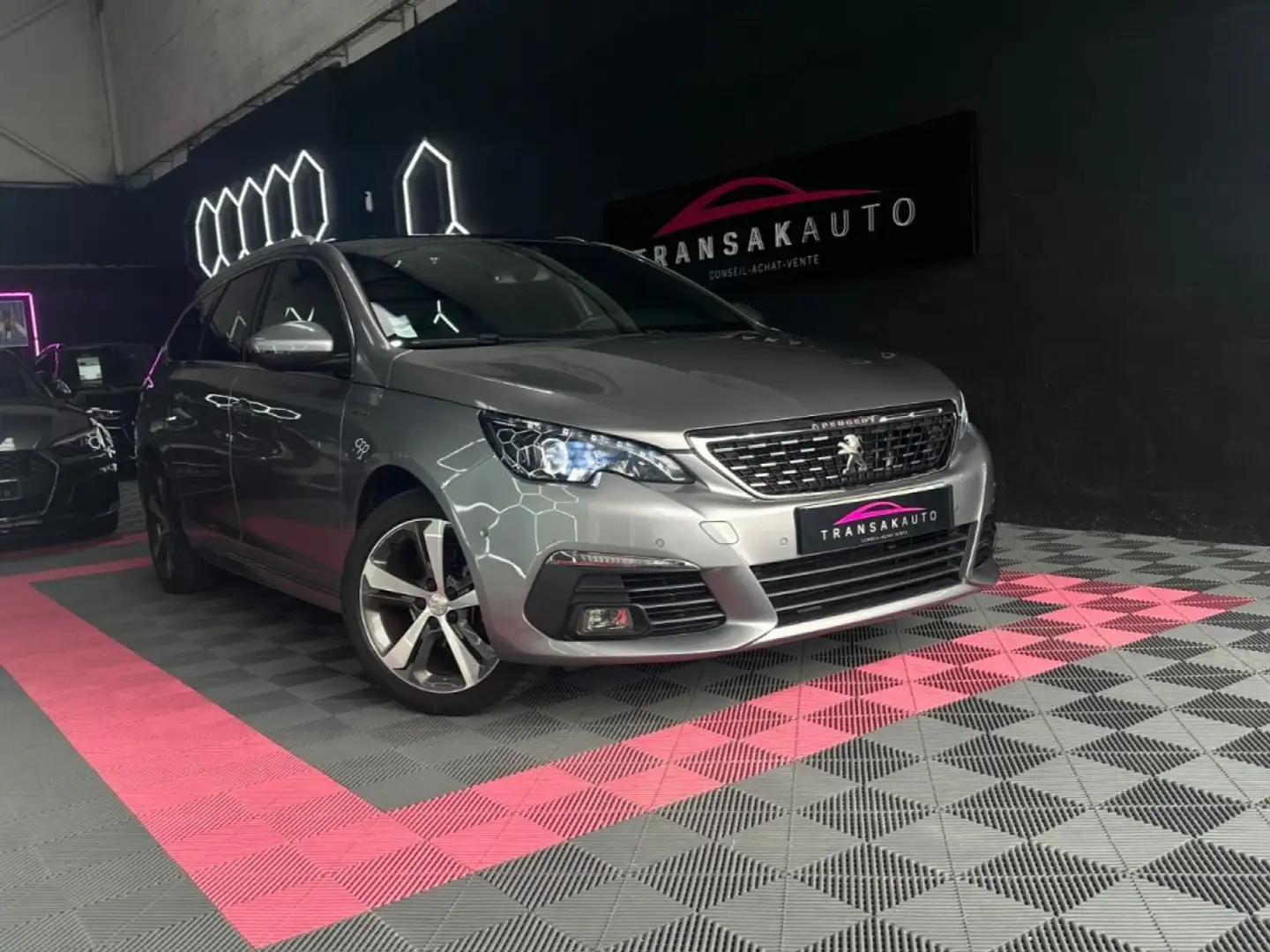 Peugeot 308 GT Line 130 ch 1.2L ~ Sièges en cuir alcantara  ~ Apple Carplay ~ Courroie OK Gris - 1