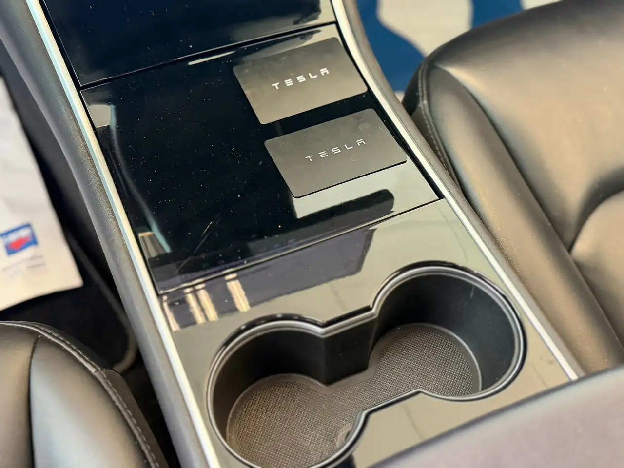 Tesla Model 3 Standard Plus 60 kWh 238ch - Autonomie 370km - Led - Jantes 18"