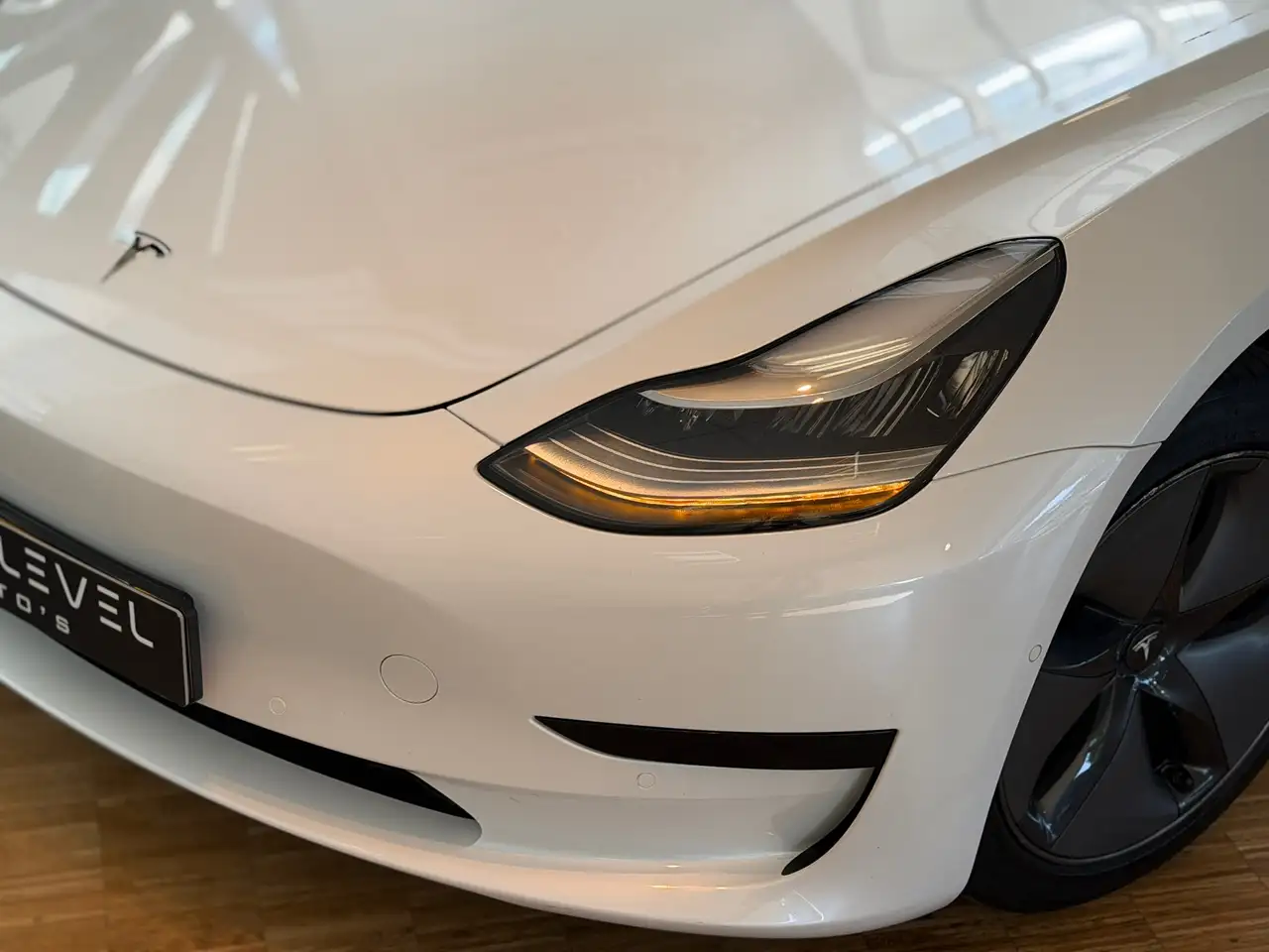 Tesla Model 3 Standard Plus 60 kWh 238ch - Autonomie 370km - Led - Jantes 18"