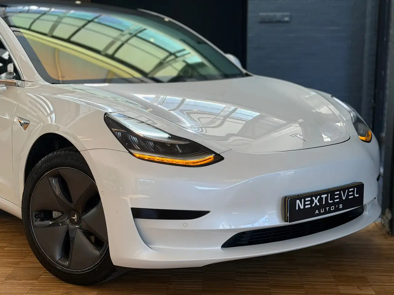Tesla Model 3 Standard Plus 60 kWh 238ch - Autonomie 370km - Led - Jantes 18"