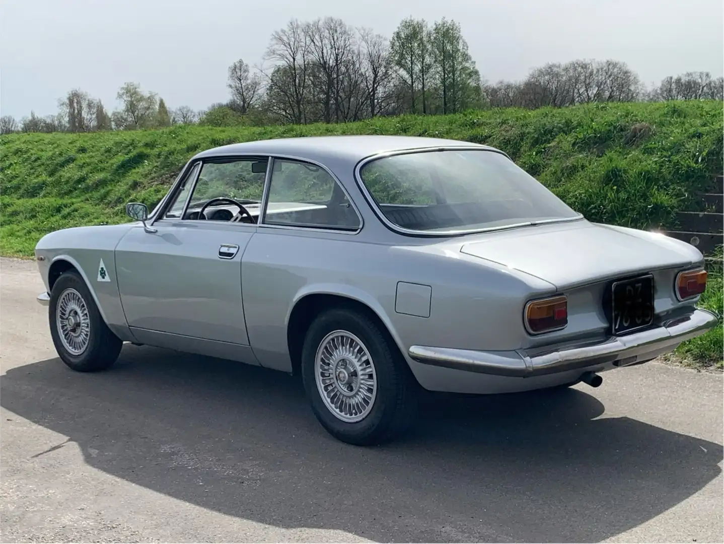 Alfa Romeo GTV GTV 1.3 Junior Сірий - 2