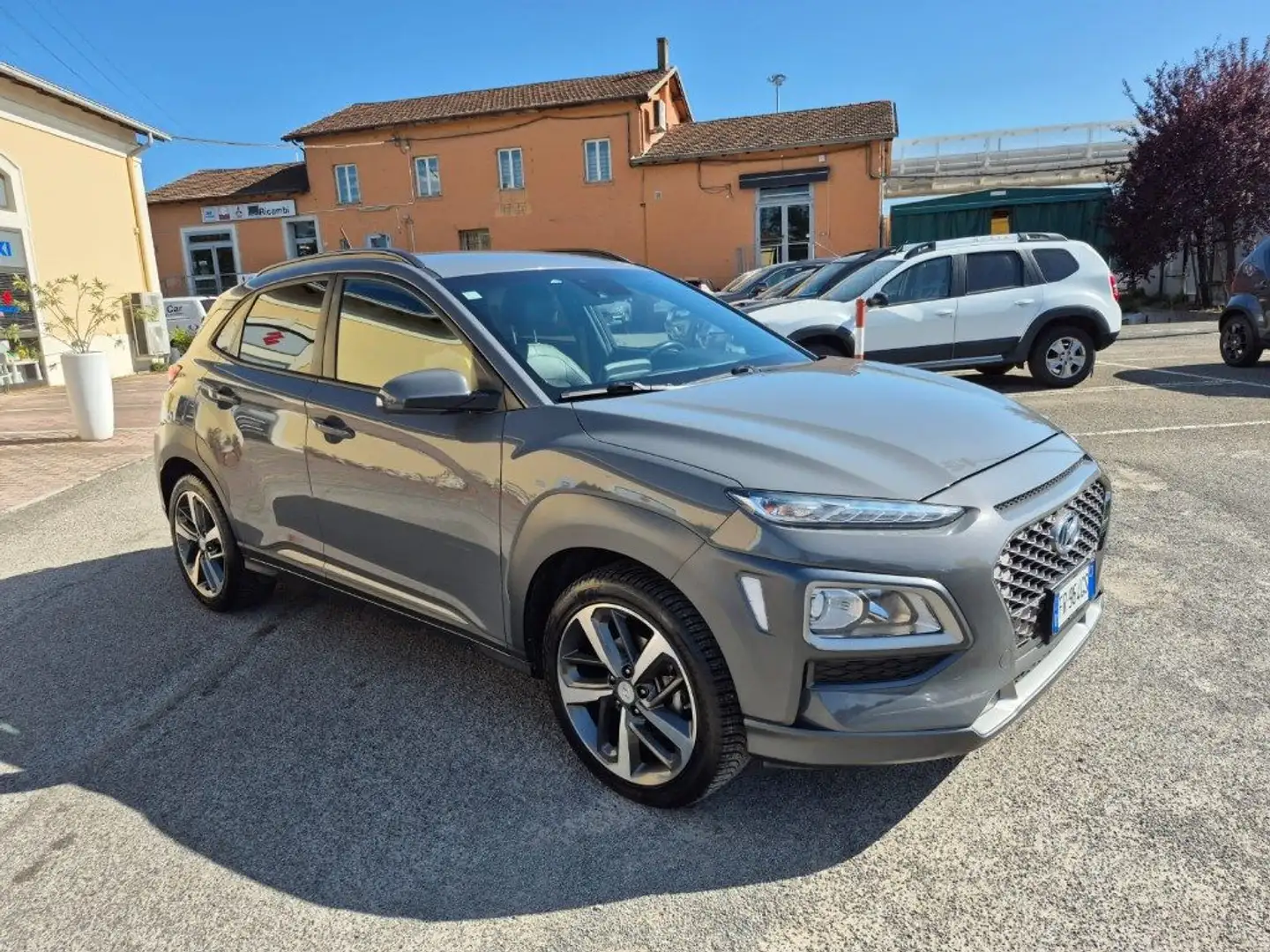 Hyundai KONA 1.6 CRDI 115 CV Xpossible Šedá - 2