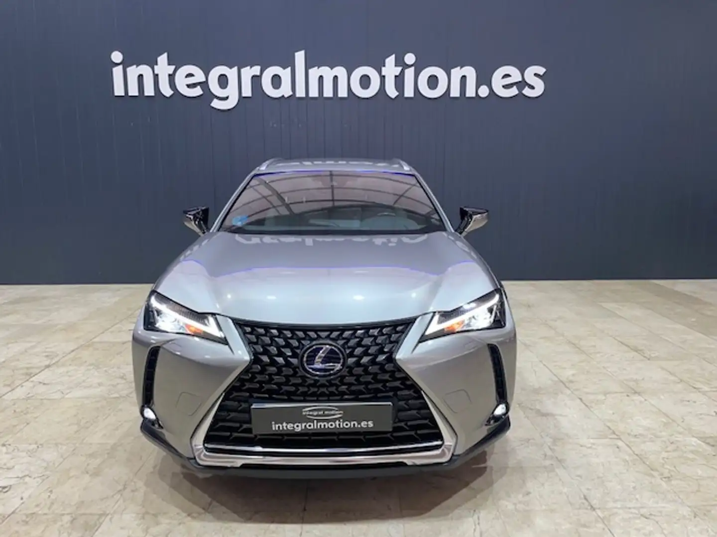 Lexus UX 250h 2.0 Business Gris - 2
