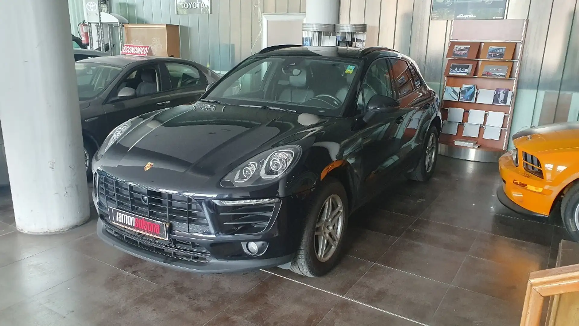 Porsche Macan Aut. Negro - 1