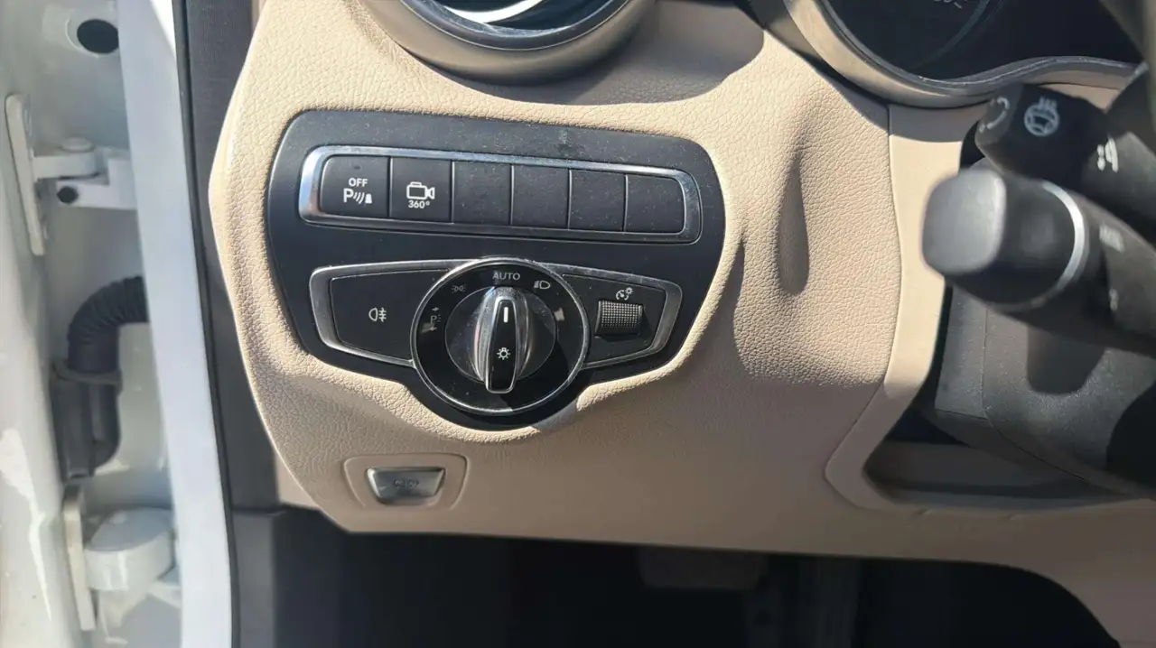 Mercedes-Benz GLC photo Mercedes-Benz GLC