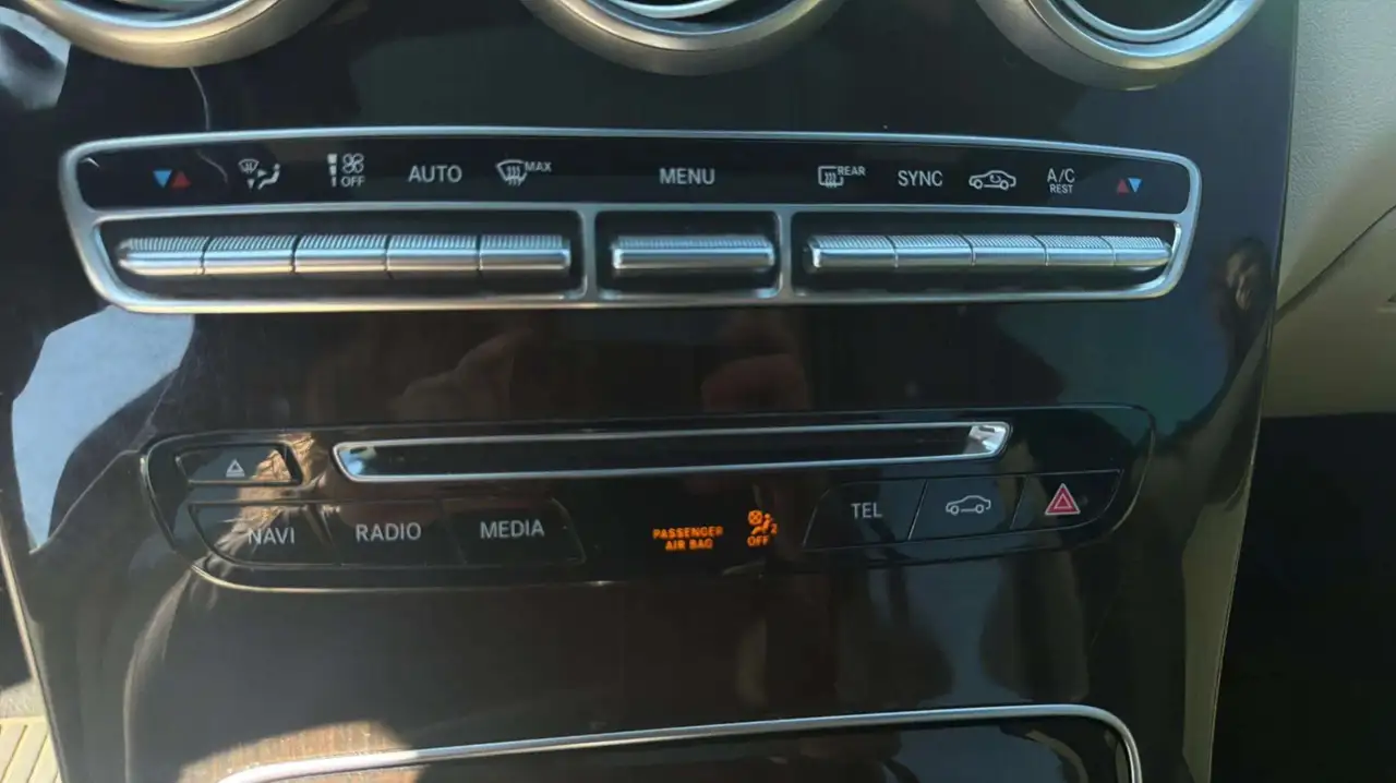 Mercedes-Benz GLC photo Mercedes-Benz GLC