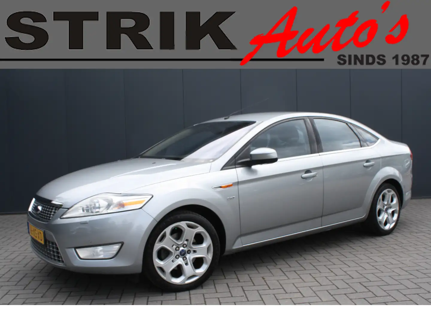 Ford Mondeo 2.5-20V 221PK Titanium NAVIGATIE - KEYLESS - XENON Grijs - 1