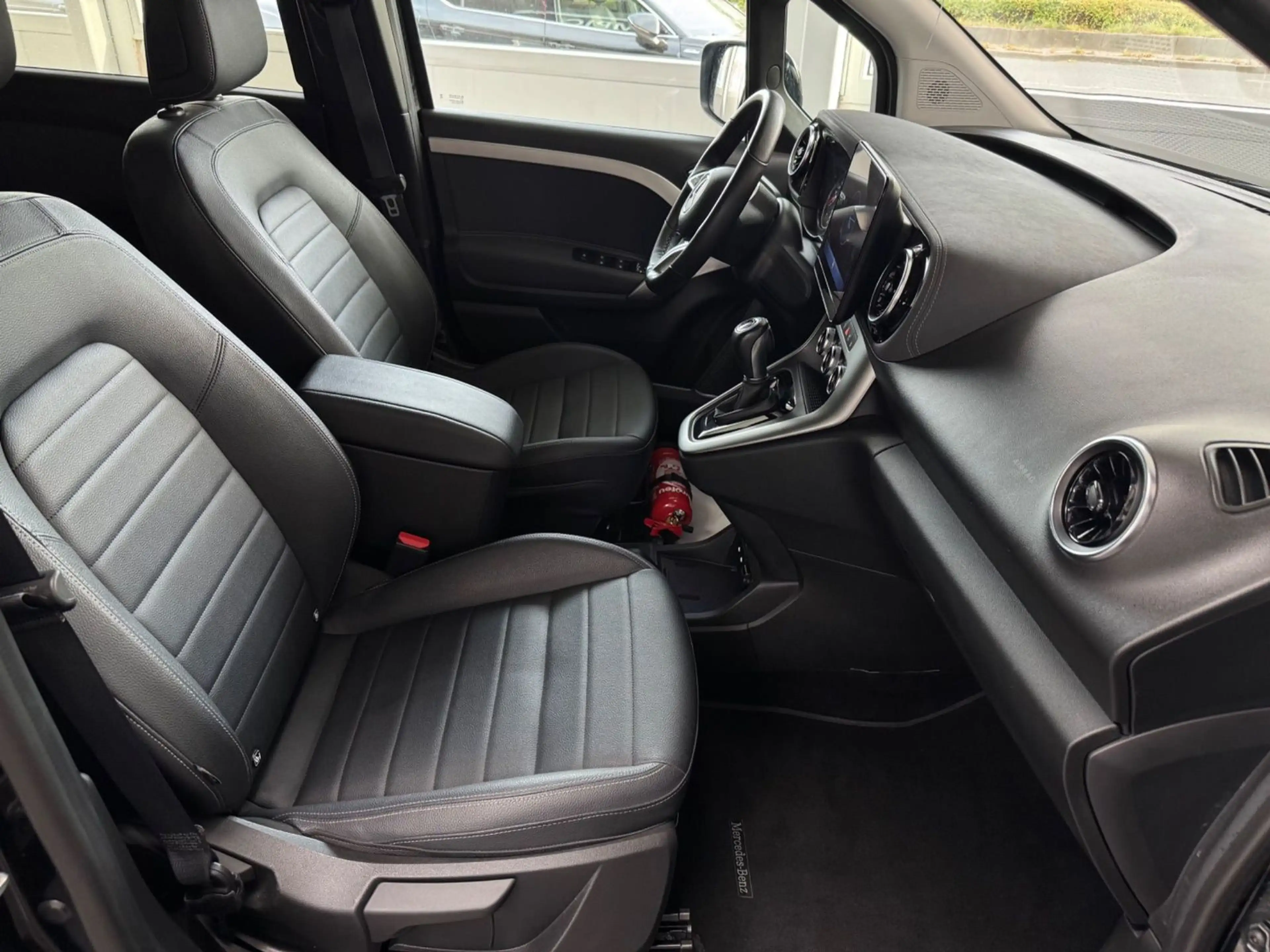 Mercedes-Benz T-Class T180 lang Rollstuhlgerecht-Rampe 5+1 — photo 10