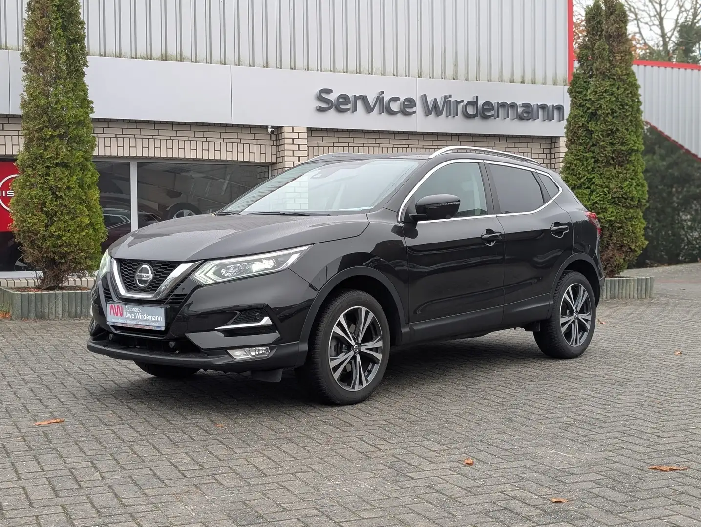 Nissan Qashqai N-Connecta - AHK - Allwetter Negro - 1