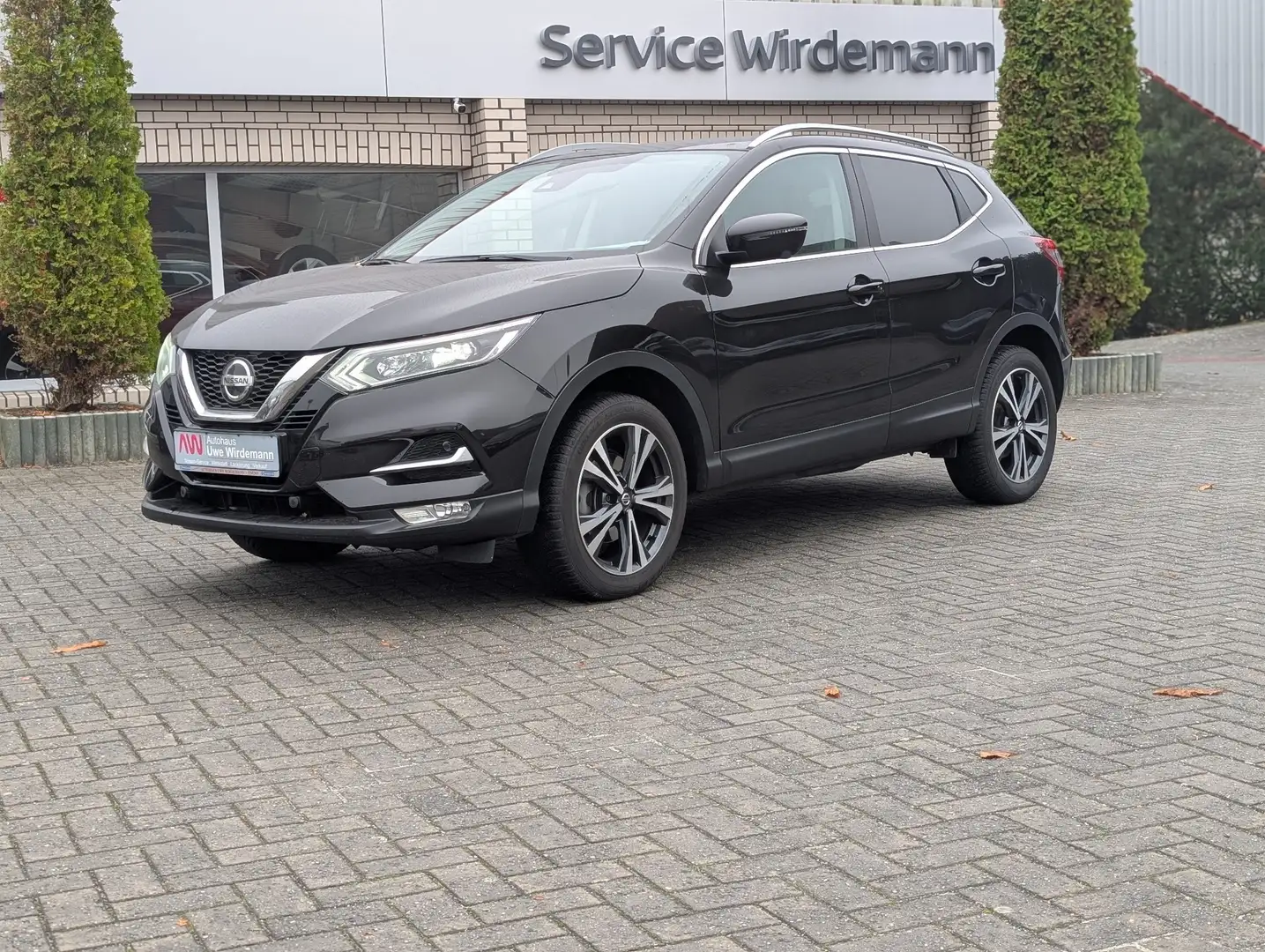 Nissan Qashqai N-Connecta - AHK - Allwetter Negro - 2