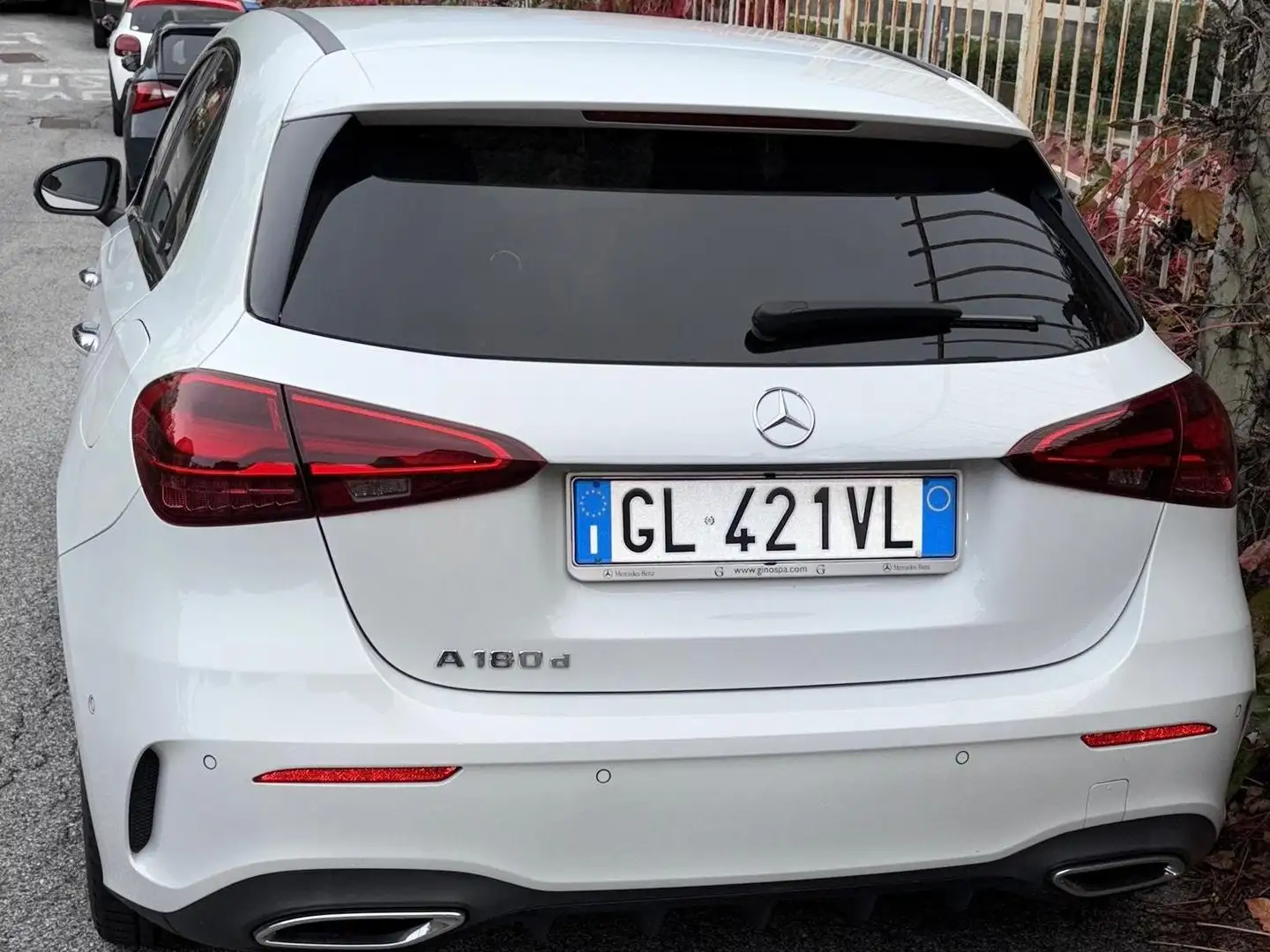 Mercedes-Benz 180 advanced plus AMG line Blanc - 2