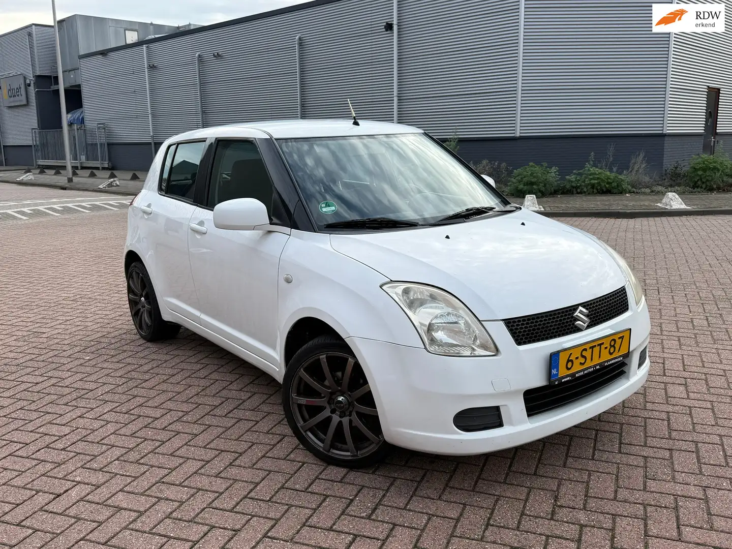 Suzuki Swift 1.3 GA APK Airco 5 Dr elektrische ramen voor Wit - 1