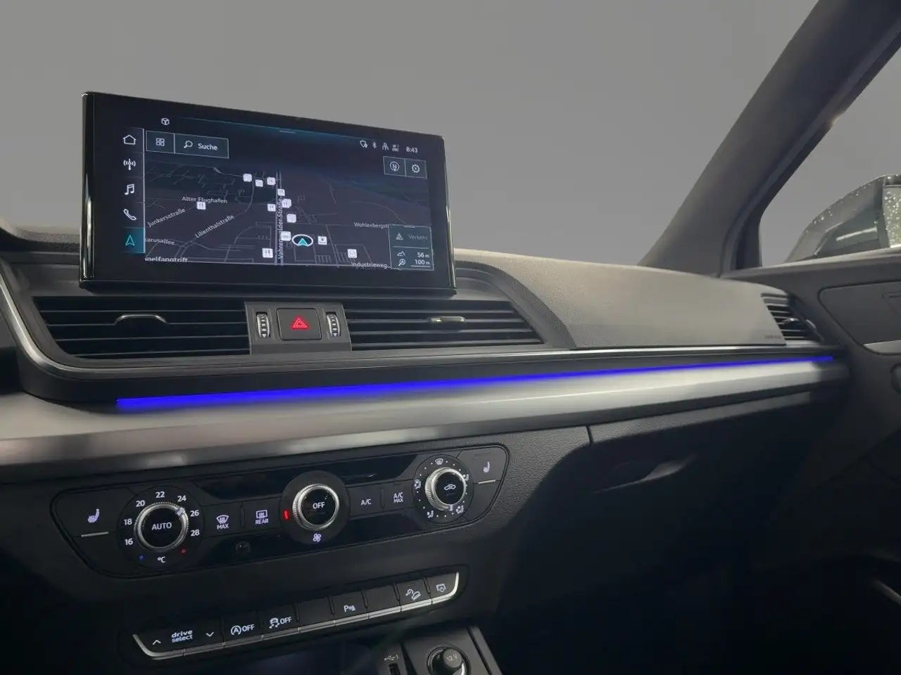 Audi Q5 S line 35 TDI Pano Kamera AHK LED 12