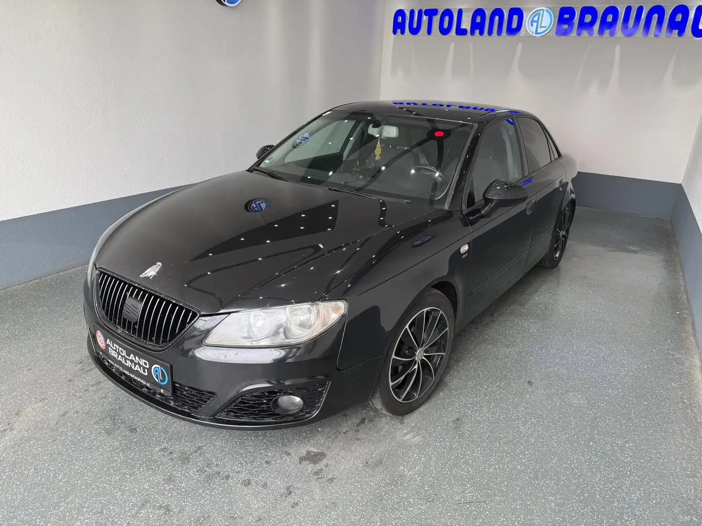 SEAT Exeo Exeo 2.0 TDI, Pickerl Neu , Viele neue Teile Schwarz - 2