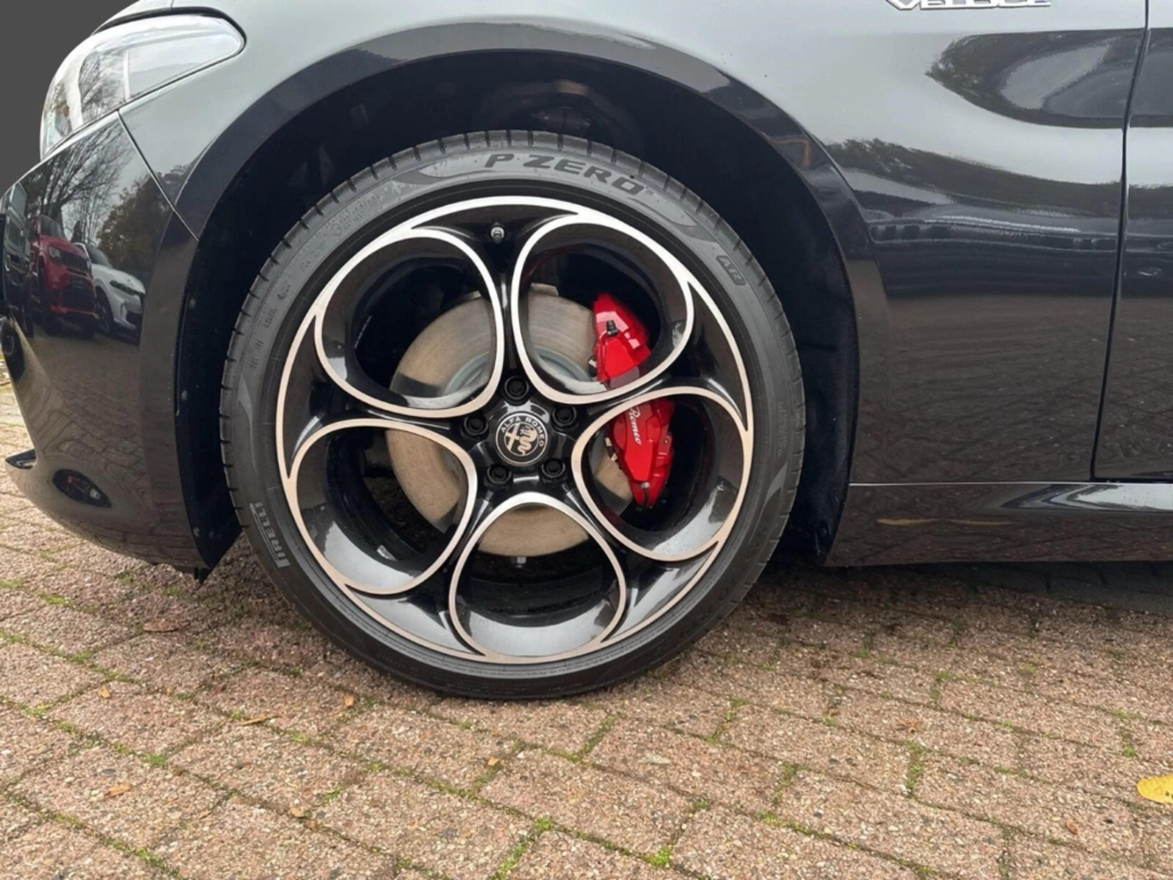 Alfa Romeo Giulia 2.2Diesel Q4 Veloce +HARMAN/KARDON+PANORAMADACH+ — photo 12