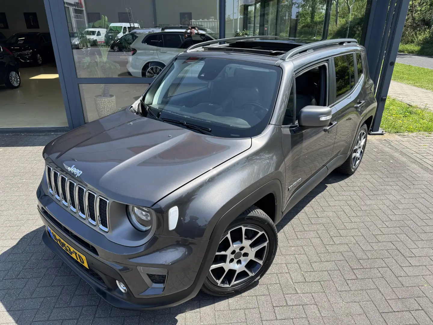 Jeep Renegade 1.0T Freedom Panoramadak Leer Grau - 2