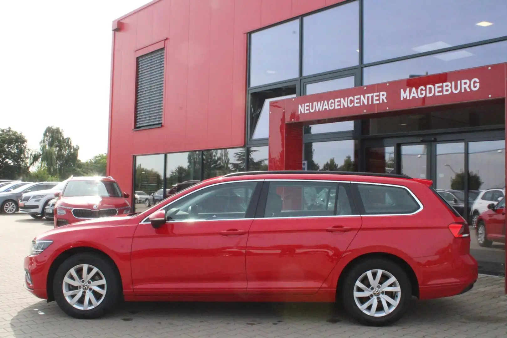 Volkswagen Passat Variant Passat Business 2.0 TDI *AHK*VC*LED*ACC*NAVI Rot - 2