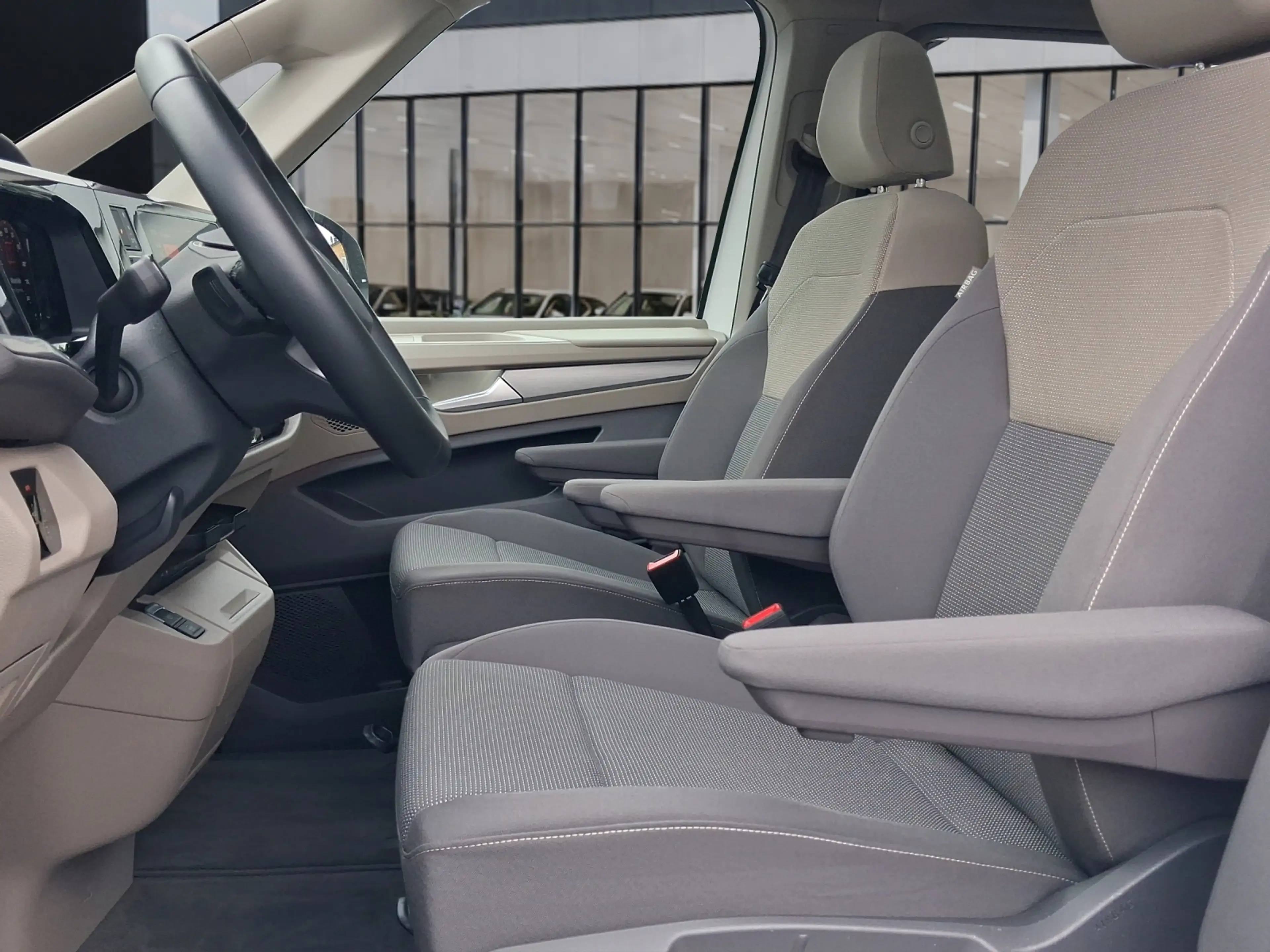 Volkswagen LT Multivan Goal kurz 2.0 TDI DSG 2,99% Finanzierung — photo 5