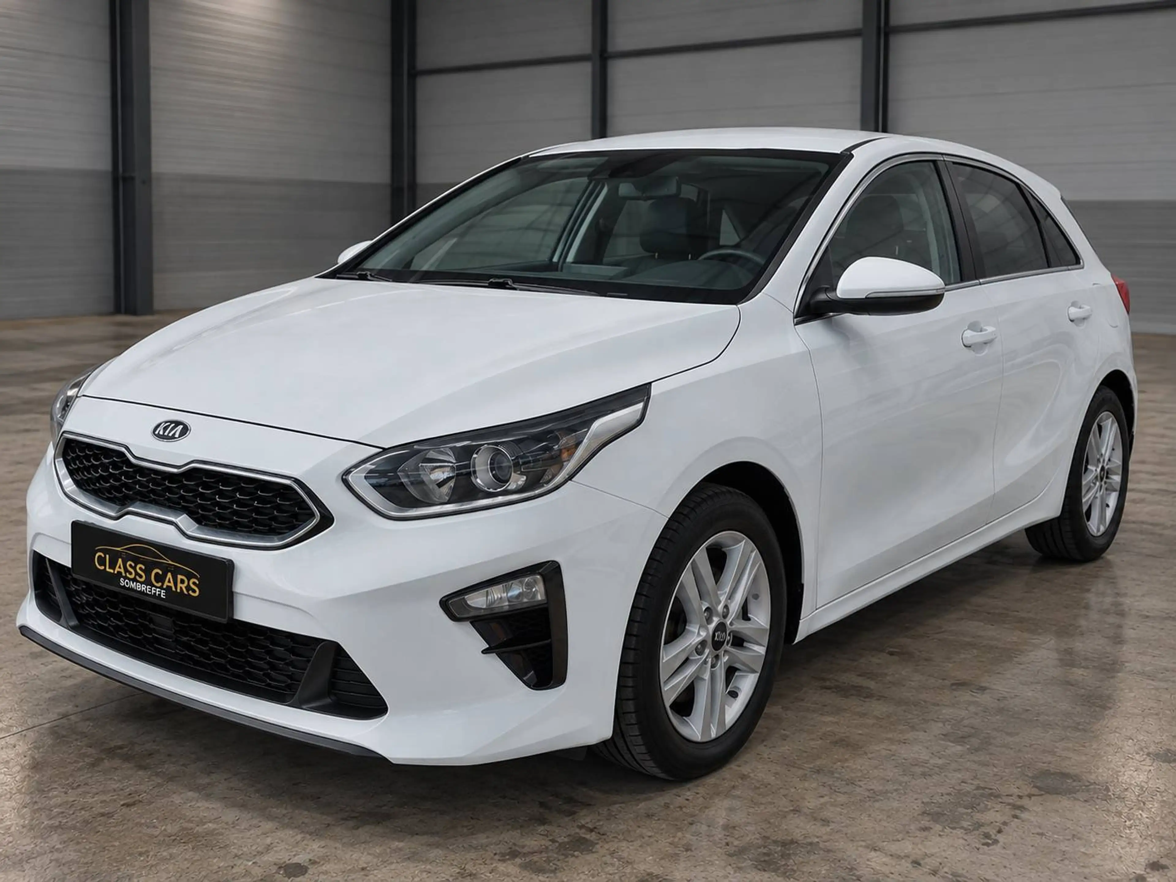 Kia Ceed / cee'd 1.4i More GPS / CAM RECUL / BLUETOOTH / CLIM BI-ZONE / CARNET COMPLET / EURO 6