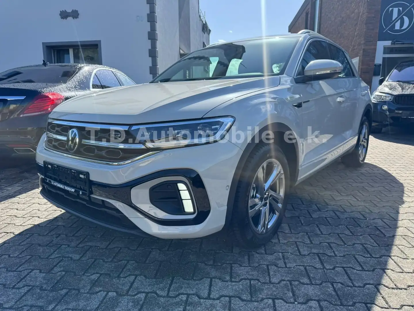 Volkswagen T-Roc R-Line/Neuwagen/Automatik/Sofort Verfügbar Gris - 1