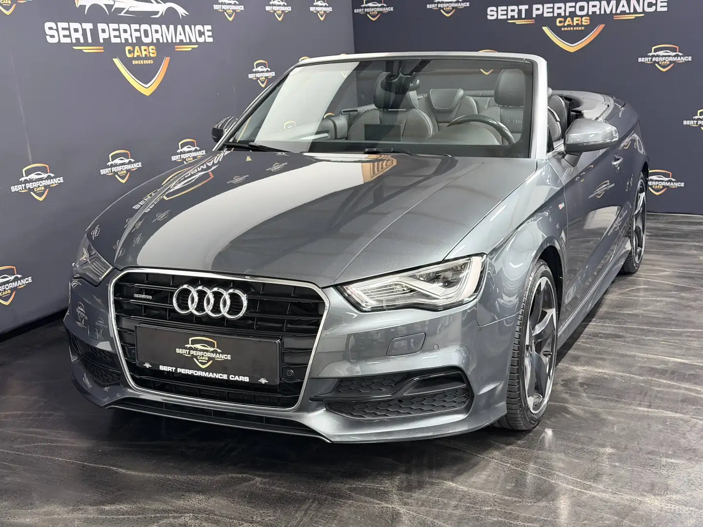 Audi A3 quattro S line Sportpaket Grau - 2