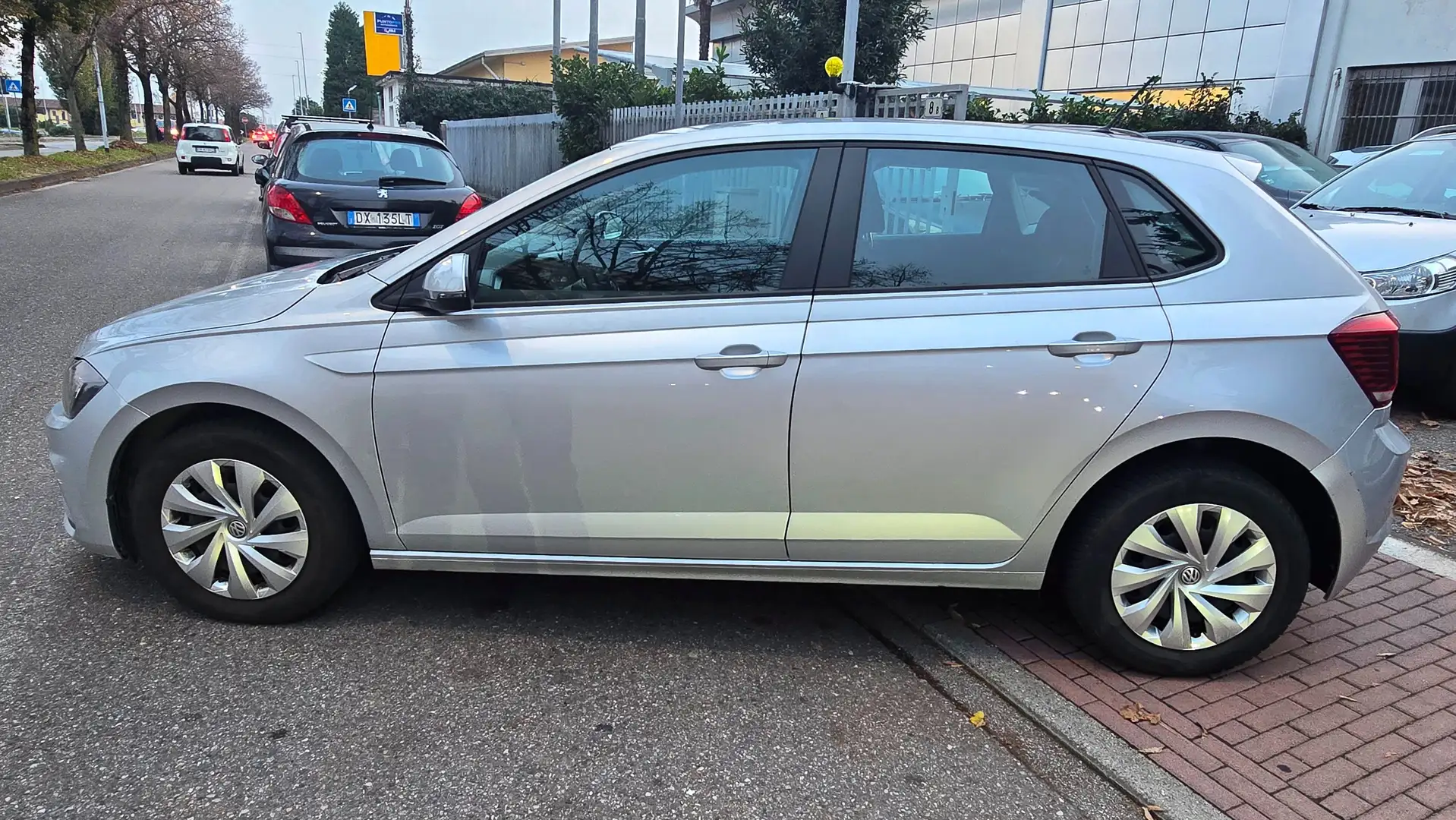Volkswagen Polo Business 1.0 EVO Comfortline OK NEOPATENTATI Argent - 2