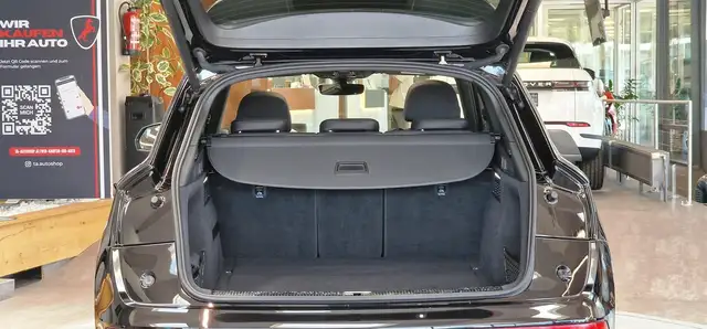 Audi Q5 view 9