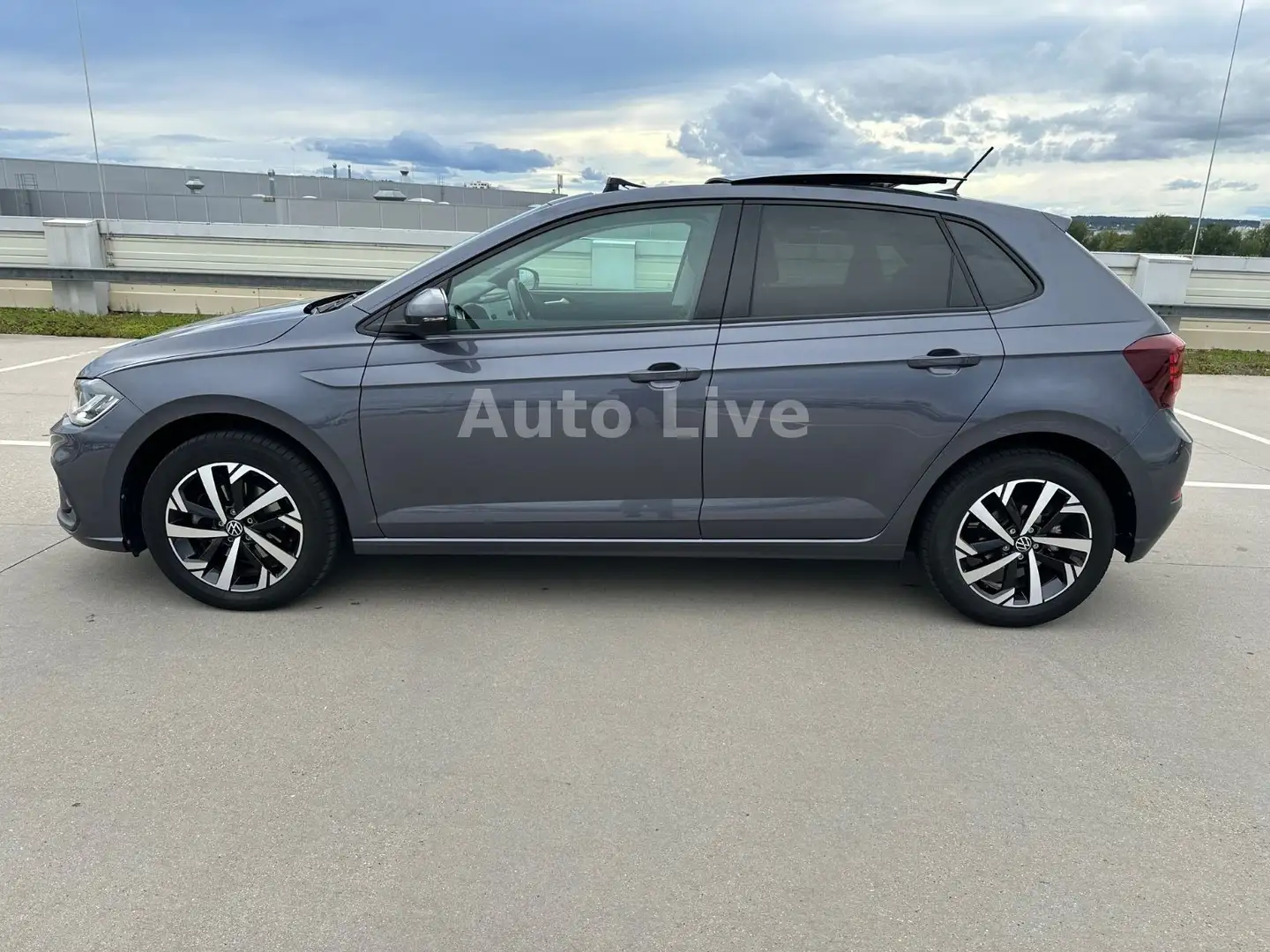 Volkswagen Polo 1.0 TSI DSG*LIFE*PANO*VIRTU*NAVI*LED*AHK!! Grau - 2