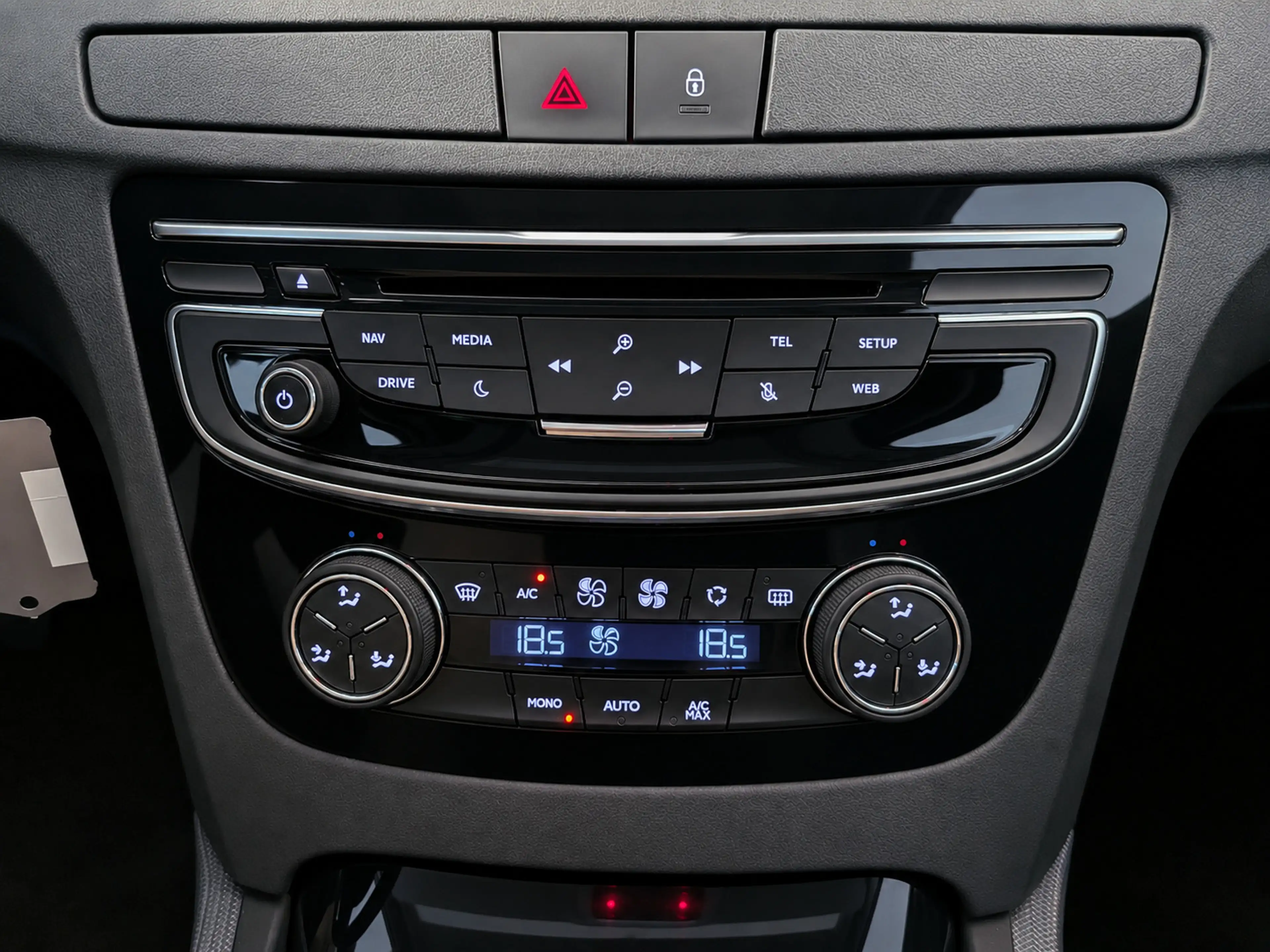 Peugeot 508 SW 1.6 e-THP Première Panoramadak, Airco, Cruise C — photo 20