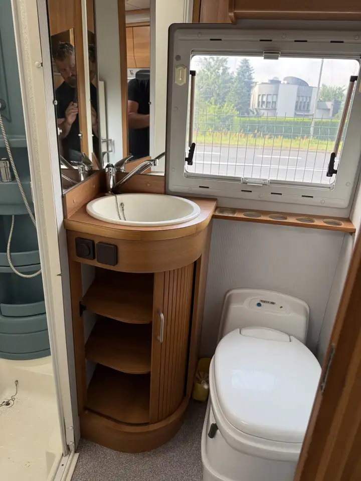 Caravans-Wohnm Fiat 2.5 TDI Knaus Travel Line 740, foto 6