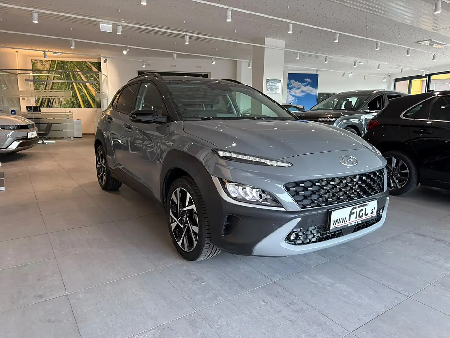 Hyundai KONA Kona 1,0 T-GDi 48V 2WD Edition 30 Plus Grau - 2