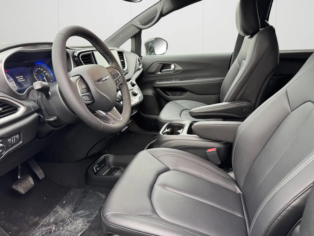 Chrysler Pacifica снимка Chrysler Pacifica