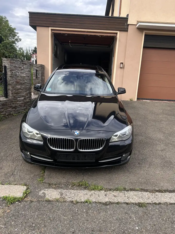 BMW 525