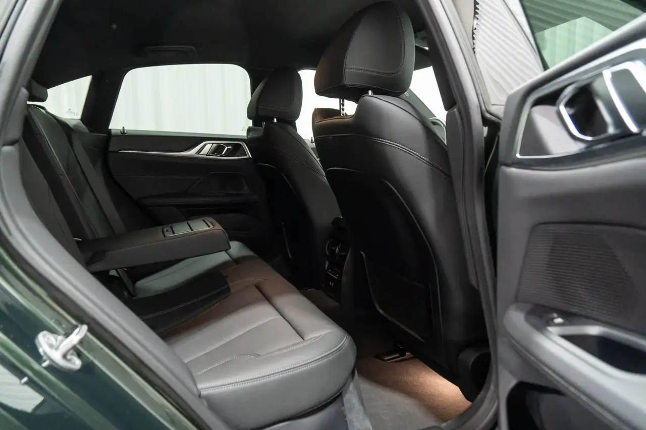 BMW i4 eDrive40 Gran Coupé M Sport Sanremo Groen, миниатюра 18