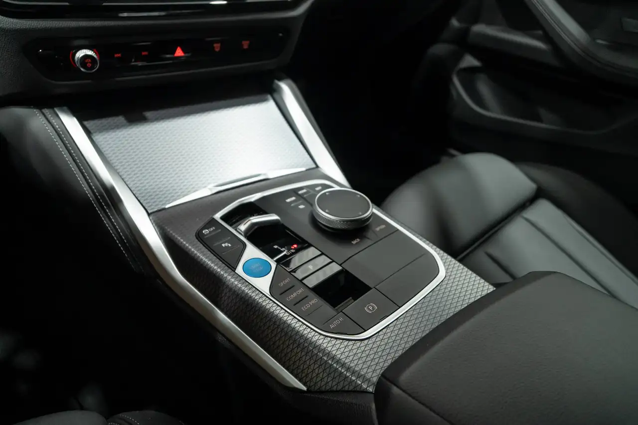 BMW i4 eDrive40 Gran Coupé M Sport Sanremo Groen, миниатюра 30