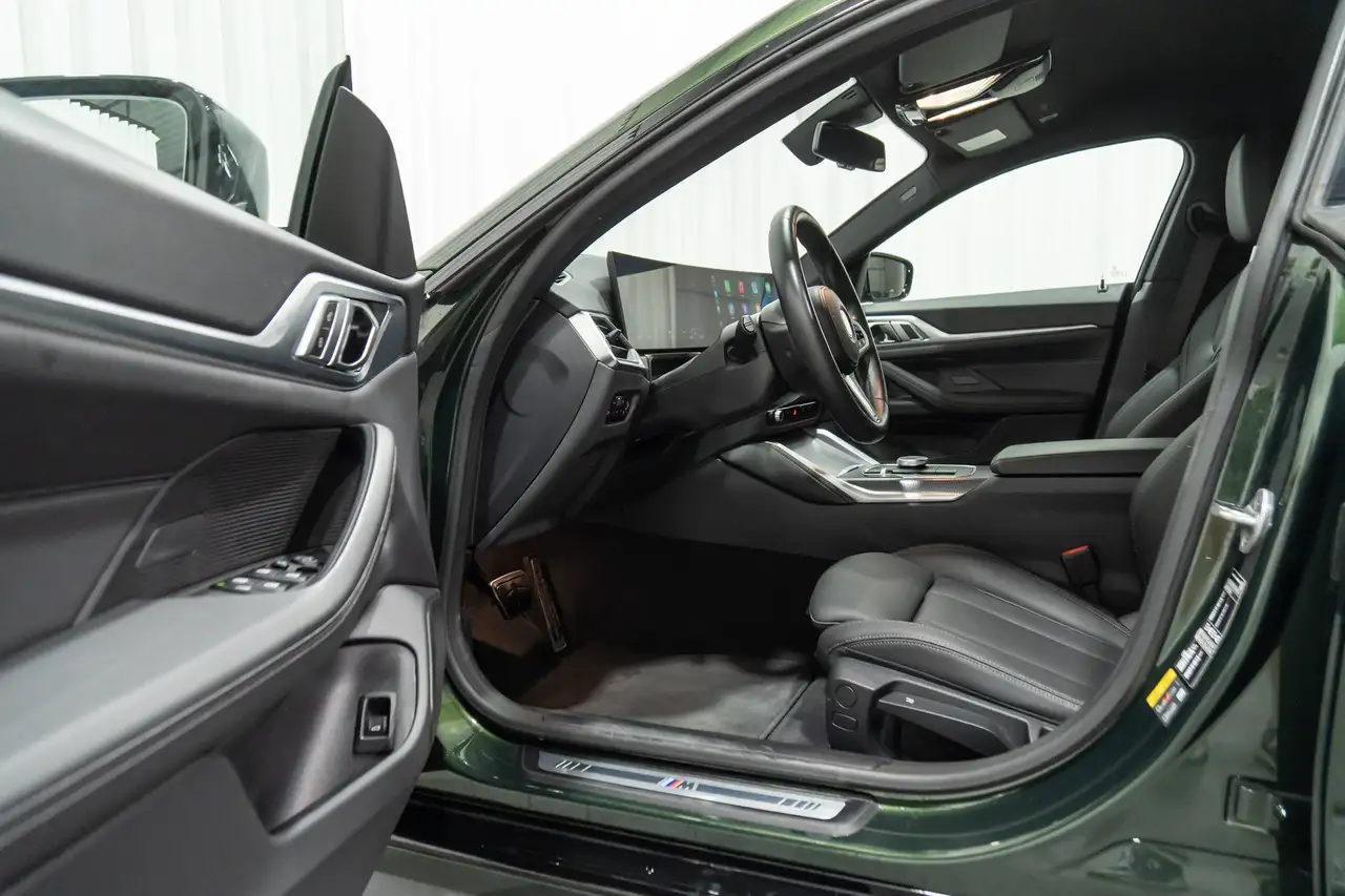BMW i4 eDrive40 Gran Coupé M Sport Sanremo Groen, миниатюра 14