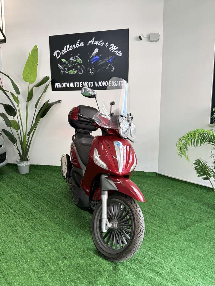 Piaggio Beverly 300