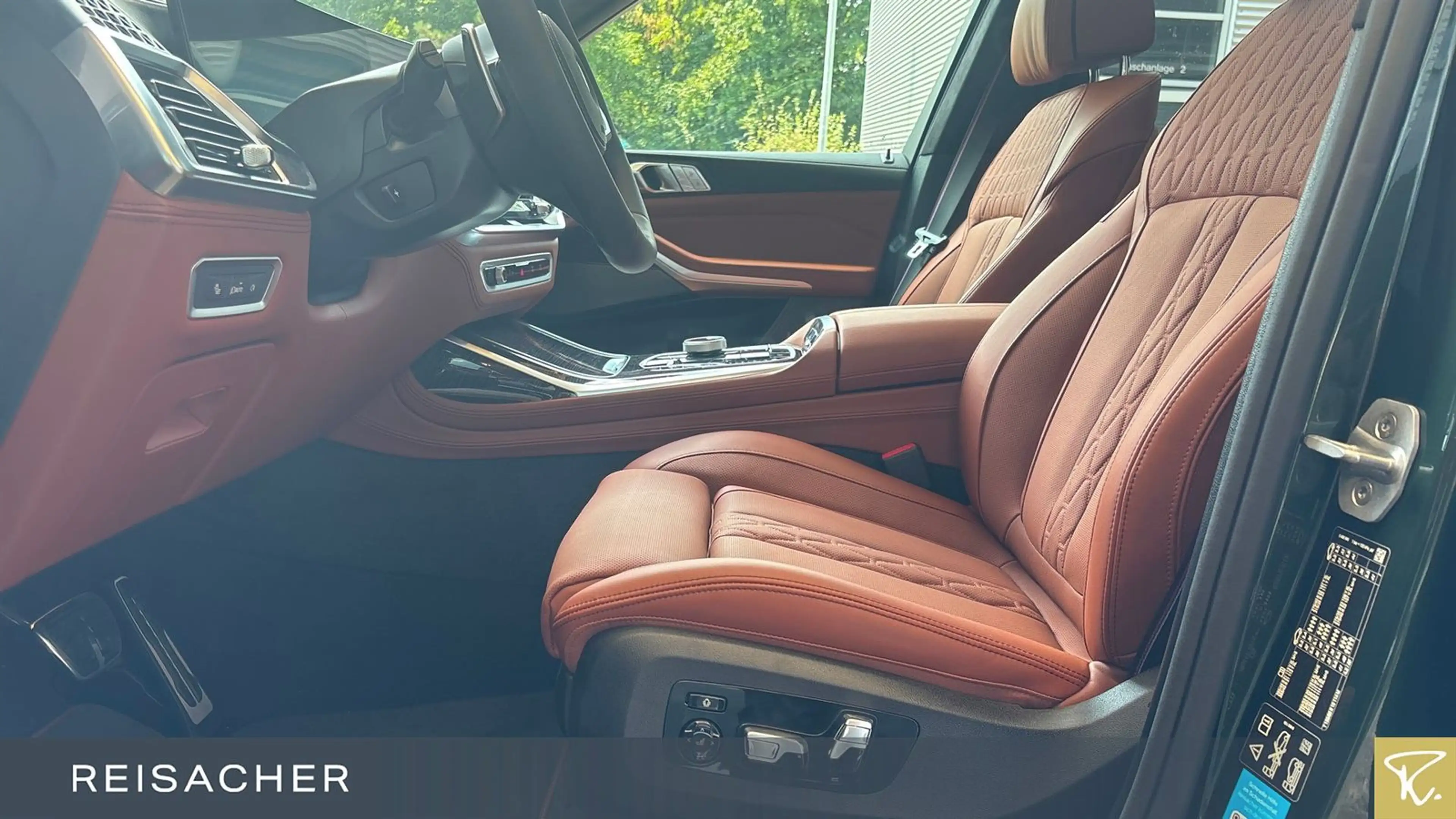BMW X7 xDrive40d A M-Sport,M-Sport PRO,SkyLou,AHK,DA — photo 4