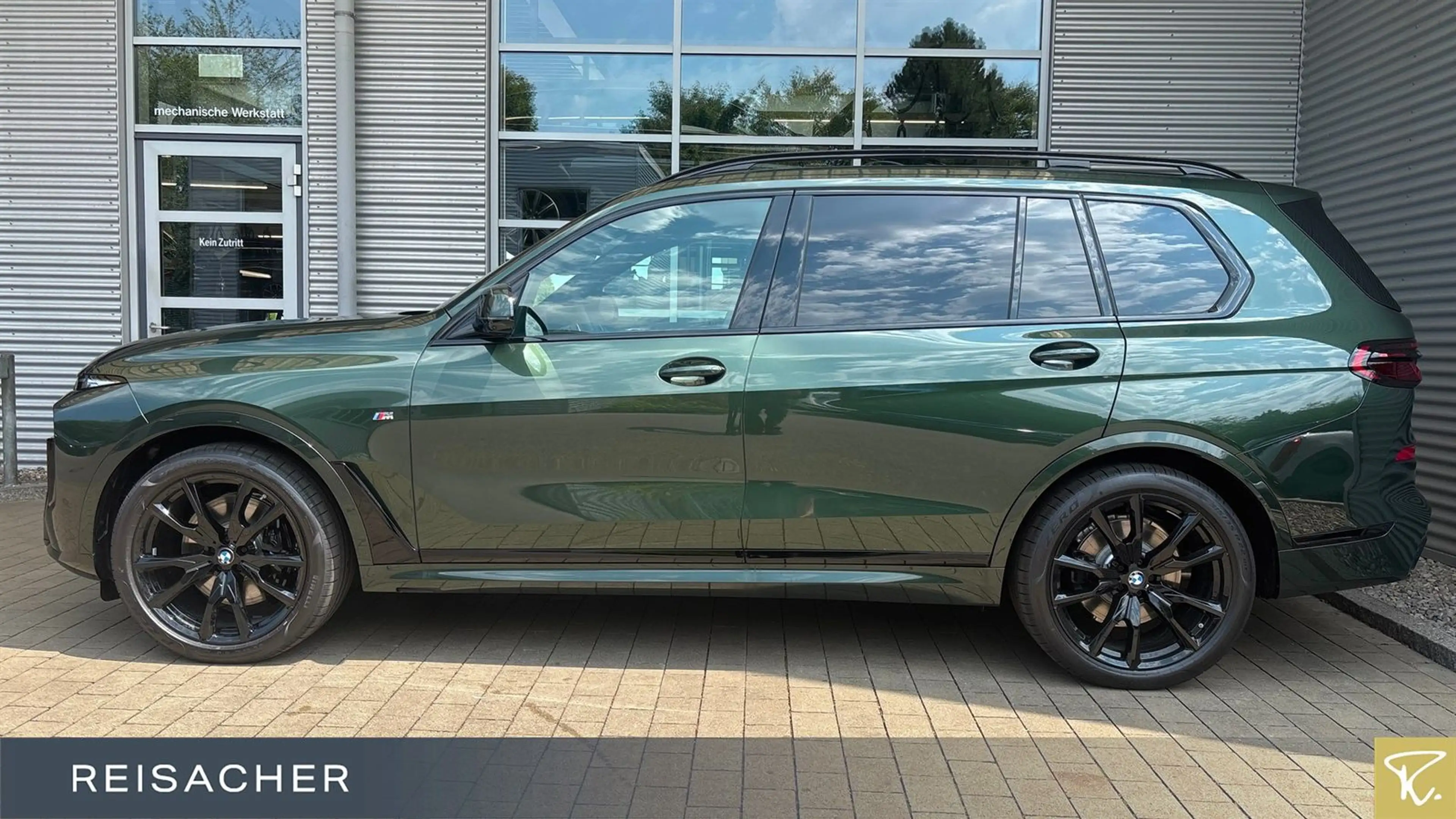 BMW X7 xDrive40d A M-Sport,M-Sport PRO,SkyLou,AHK,DA — photo 9