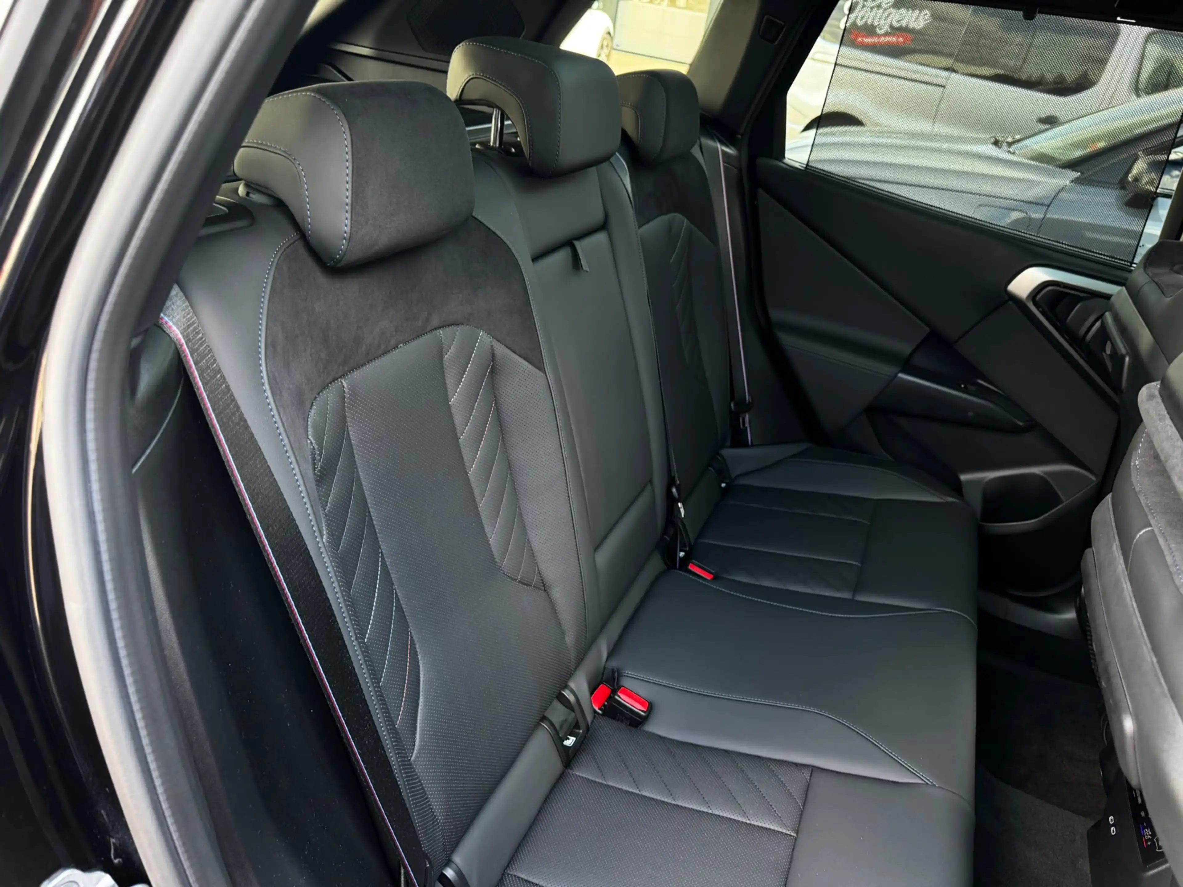 BMW X3 M50 Pano l 360 Camera l Head-Up l Memory l Bom Vol — photo 11