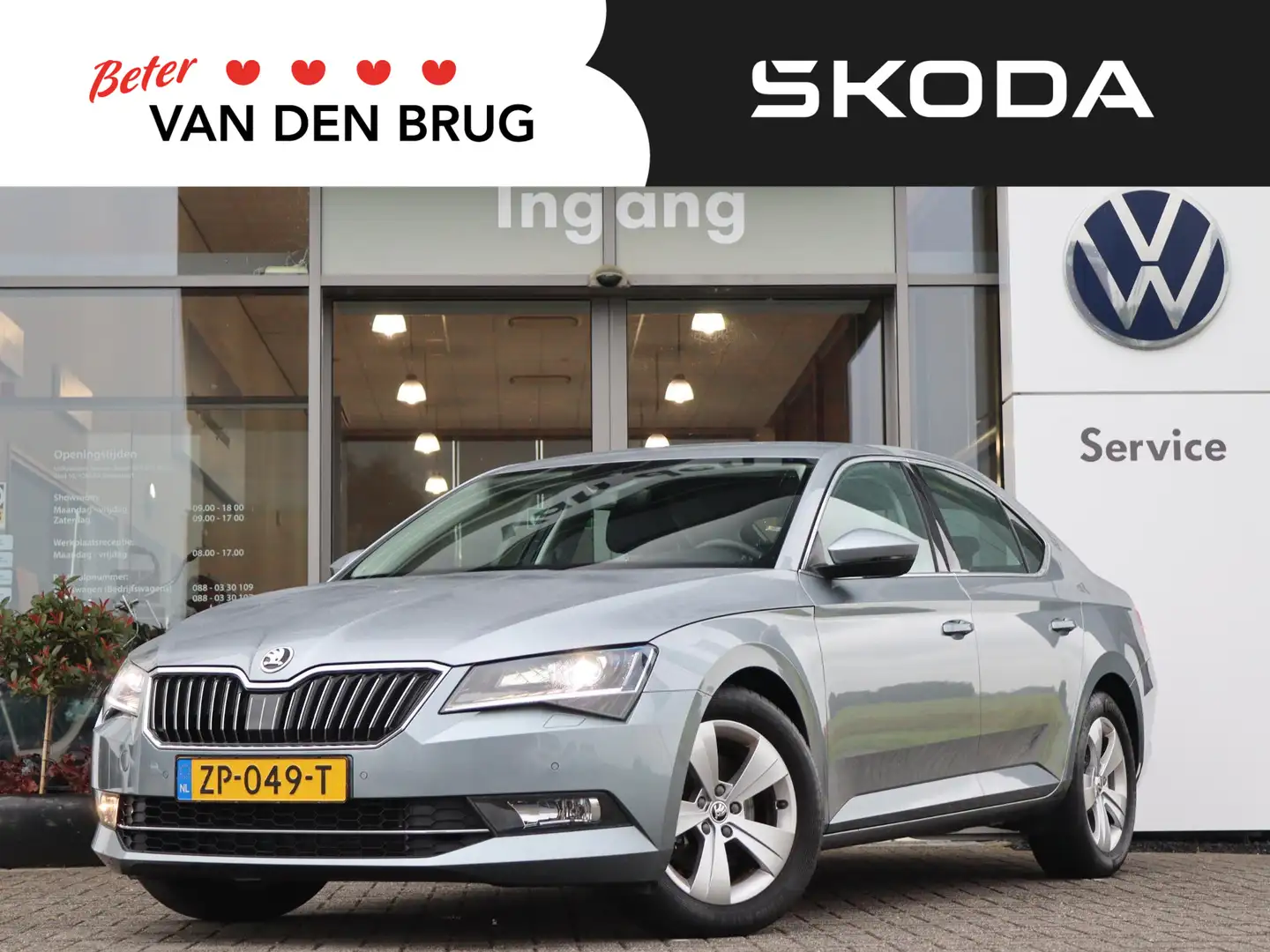 Skoda Superb 1.5 TSI 150 pk ACT Business Edition | Navigatie | Gris - 1