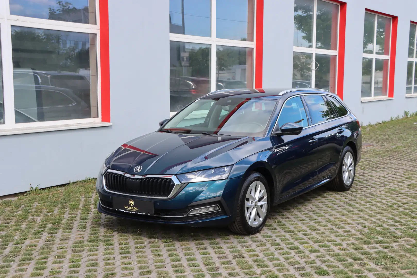 Skoda Octavia Octavia 2.0 TDI Premium Blau - 2