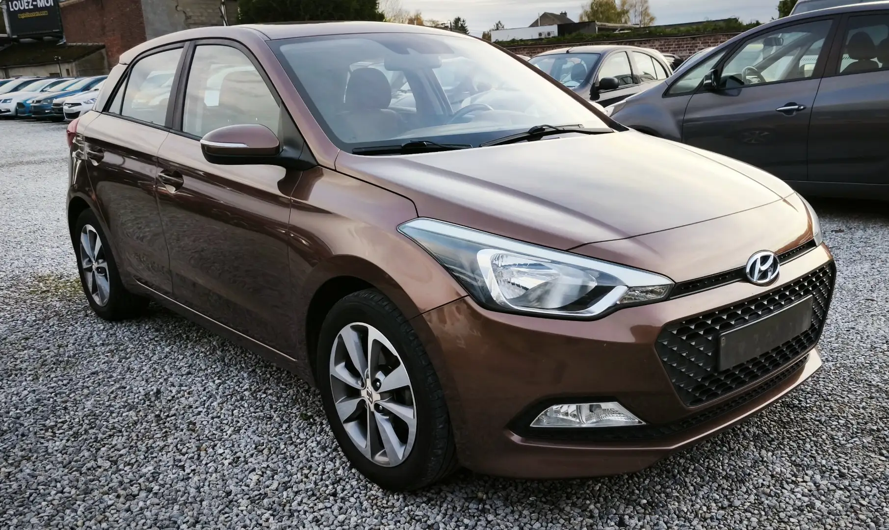 Hyundai i20 _1.25 i (84CH)_06/2017💢EUR.6B_EQUIP💢 Bruin - 2