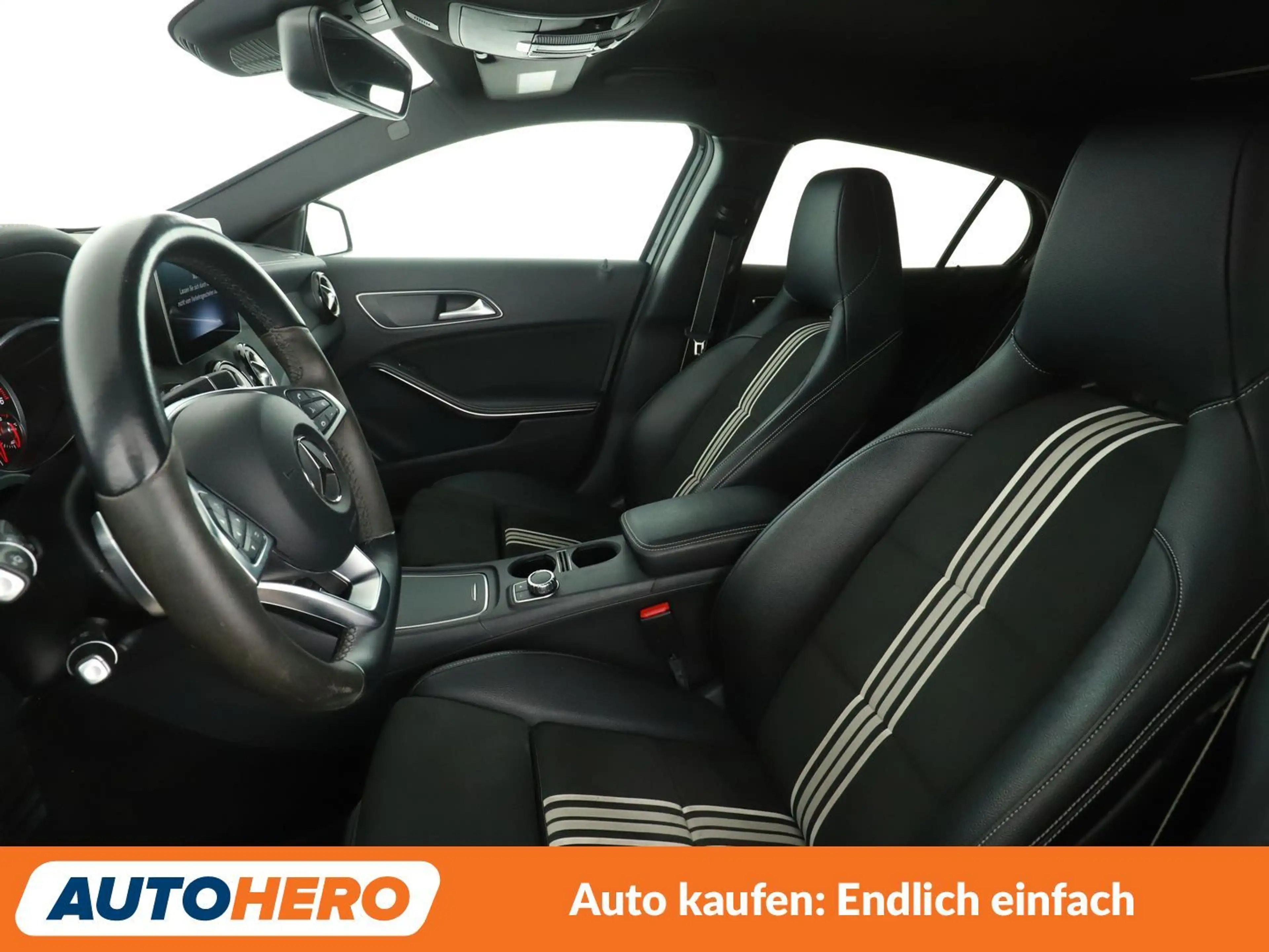 Mercedes-Benz GLA 180 GLA 180 d AMG Line Aut.*NAVI*LED*PDC* — photo 10