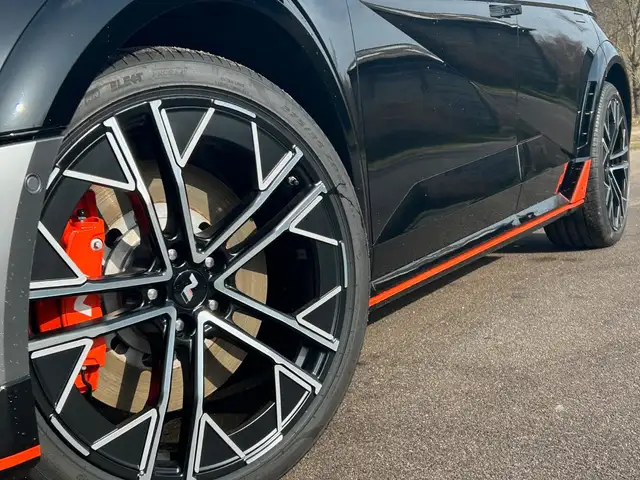 Hyundai Ioniq 5 view 9